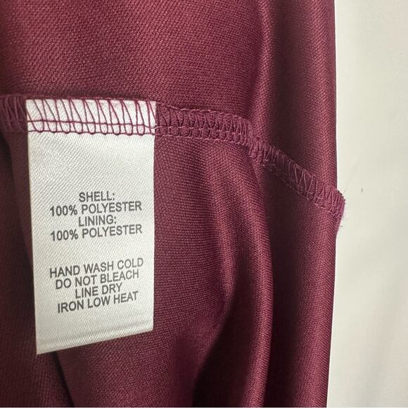 Lulu’s Lost in the Moment Maxi Gown Burgundy Bridesmaid Dress Size Small NWT - Picture 14 of 15